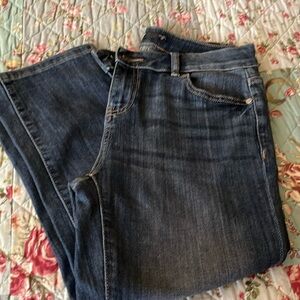 Vera wang capris size 6